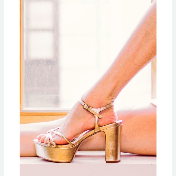 Schutz Kelsie gold platform strappy sandals sz 11 nwob - Picture 3 of 4